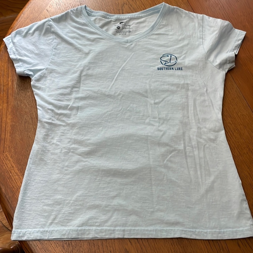 Southern lure Tee size medium